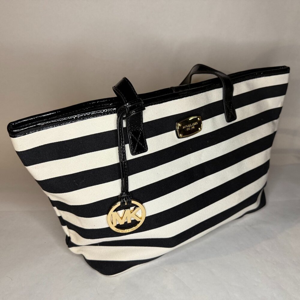 Michael Kors Bags | Michael Kors Black/White Striped Magenetic Clasp Top Tote